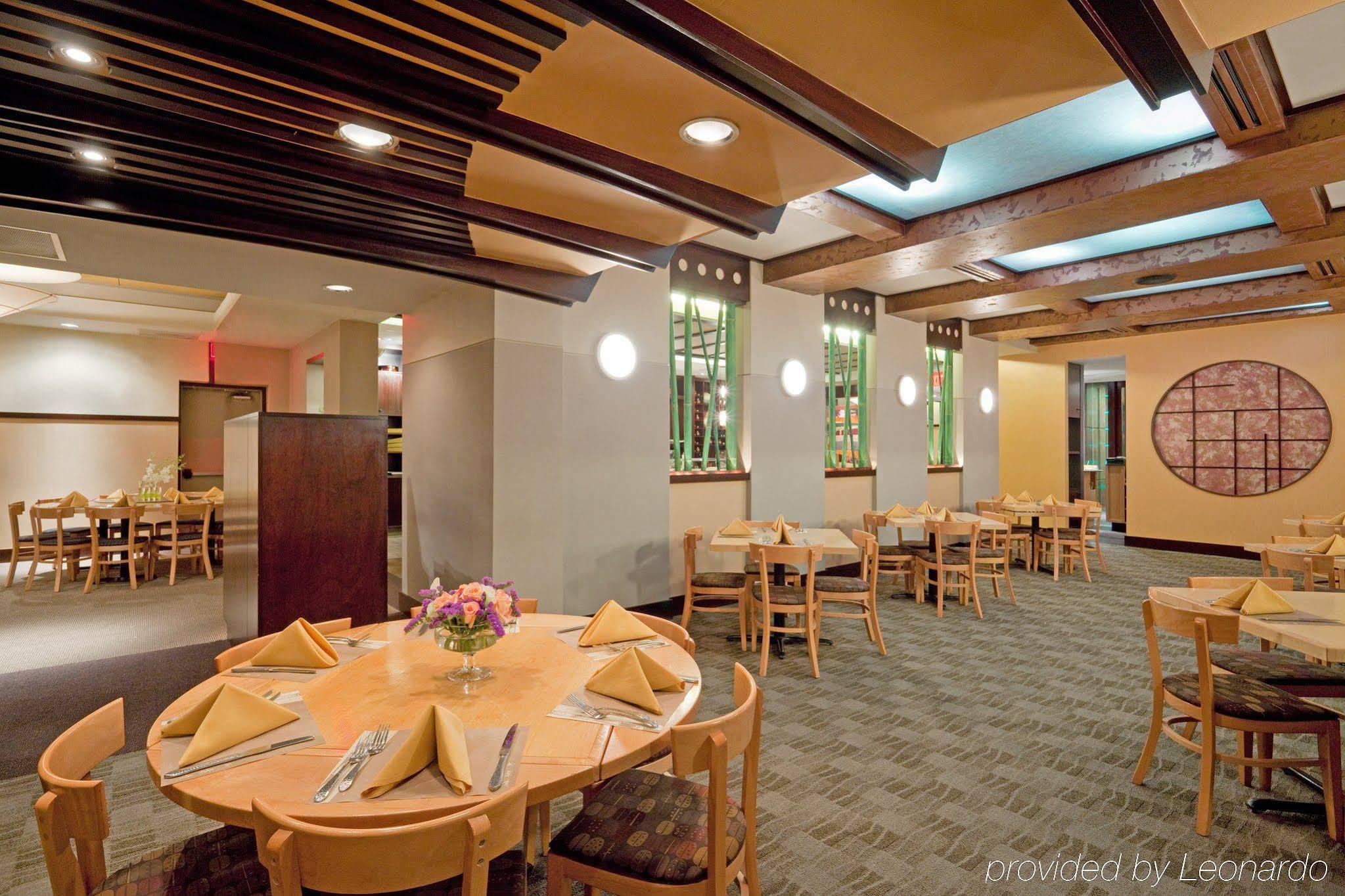 Hotel Boston - & Conference Center By Ihg 3*