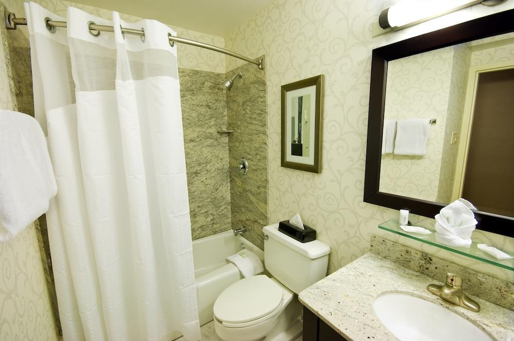 Hotel Holiday Boston - & Conference Center By Ihg 3*