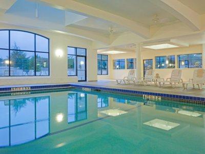 Holiday Boston - & Conference Center By Ihg 3*