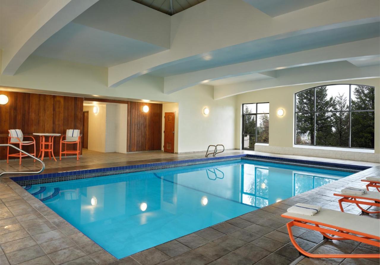 Holiday Boston - & Conference Center By Ihg 3*