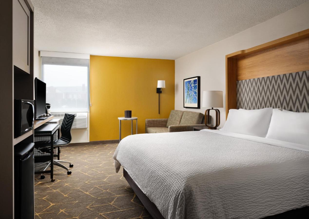 Boston - & Conference Center By Ihg Dedham