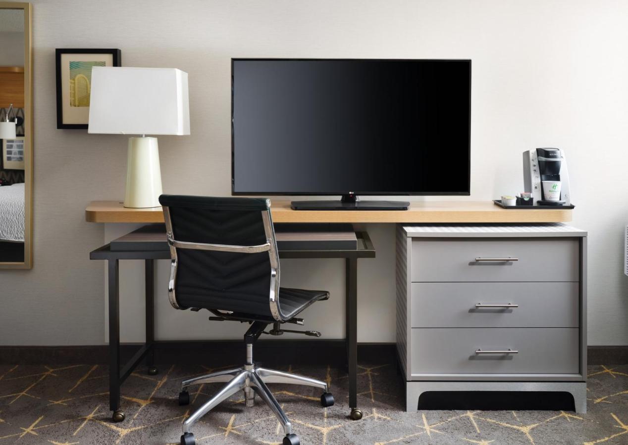 Hotel Holiday Boston - & Conference Center By Ihg Dedham