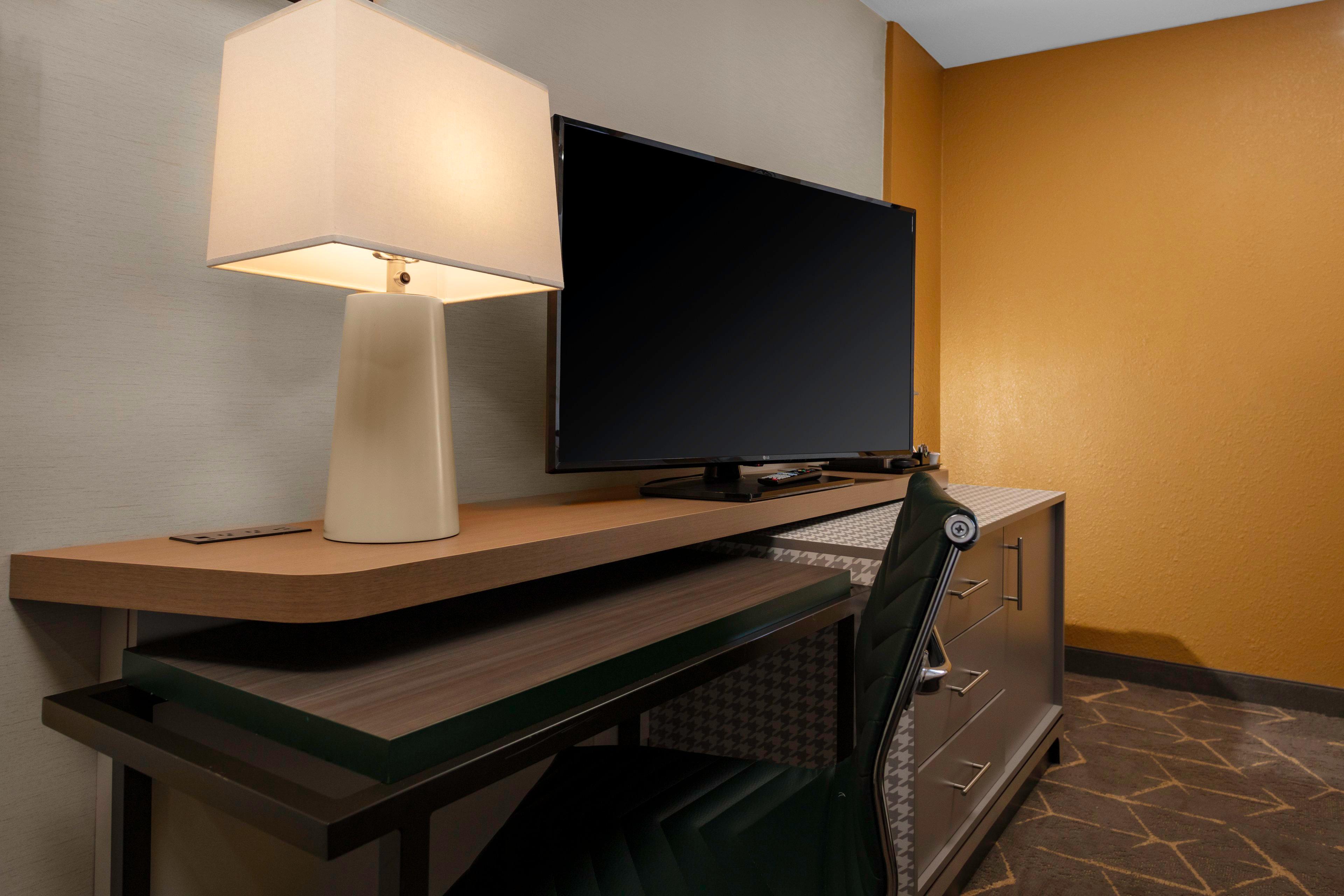 Holiday Boston - & Conference Center By Ihg Dedham