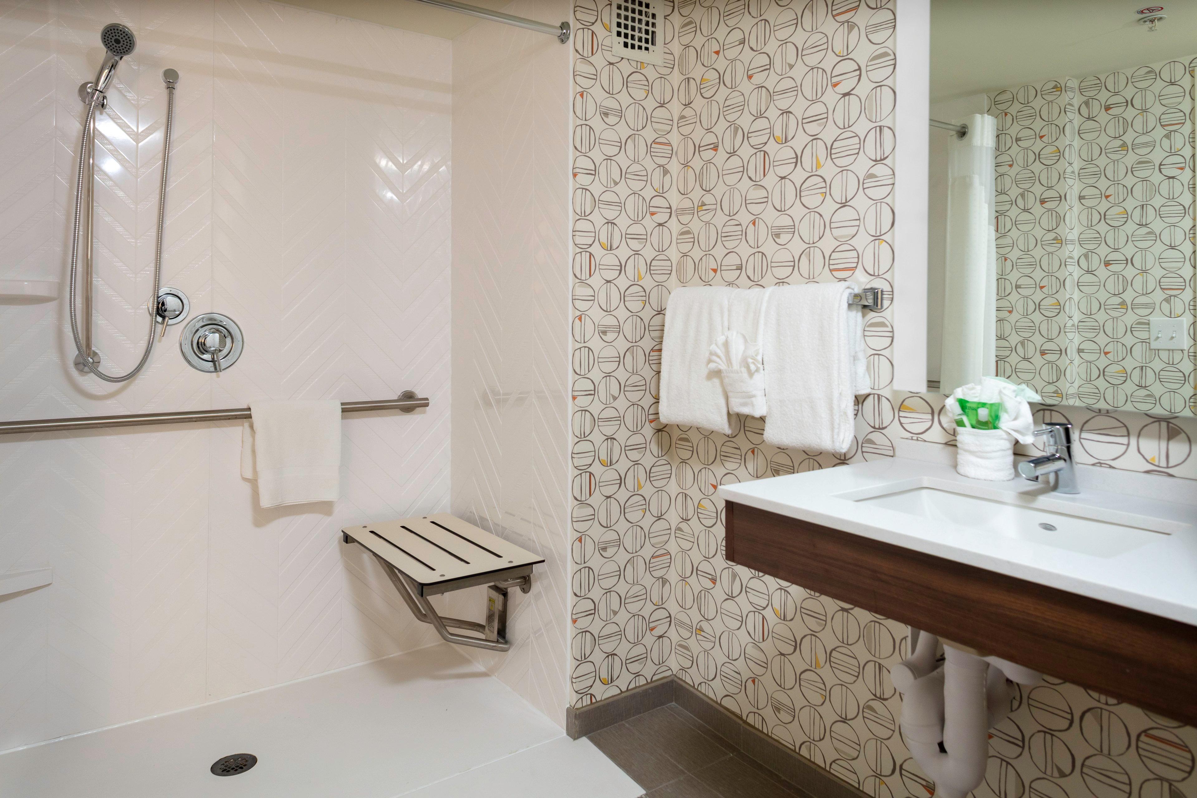 Boston - & Conference Center By Ihg 3* Dedham